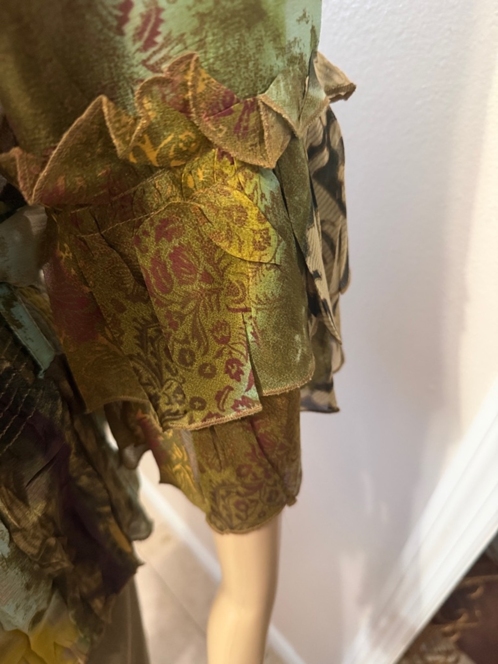 Alberto Makali Olive Green and Gold Patterned Boho Blouse - Picture 7 of 8